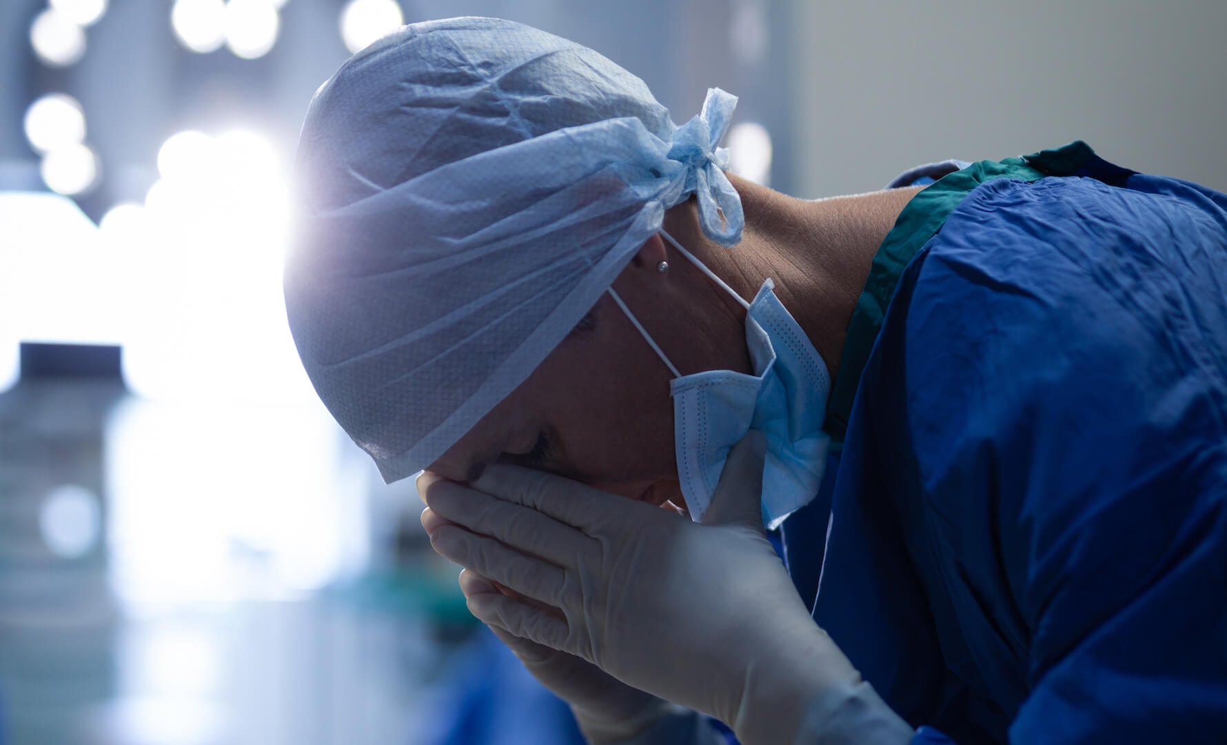 Médicos e planos de saúde devem indenizar por erro em cirúrgia | FRANCÊ Advogados