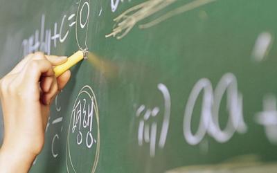 ADI do piso dos professores é improcedente