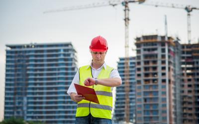 Atraso na entrega de imóvel gera danos morais