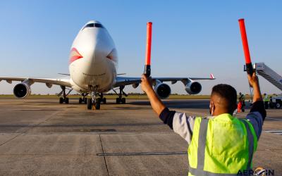 Aeronautas e aeroviários anunciam paralização