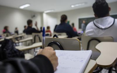 Aluna proibida de realizar provas será indenizada em danos morais