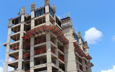 Construtora é condenada a pagar multa por atrasar entrega de imóvel