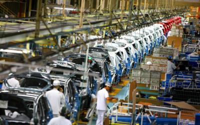 Projeto proíbe carros de modelos do ano seguinte à venda antes de setembro