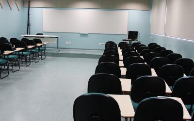 Escola não pode reter histórico escolar de aluno inadimplente