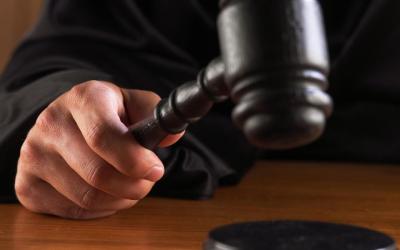 Leiloeiro e proprietário responderão por falta de documentos de veículo arrematado